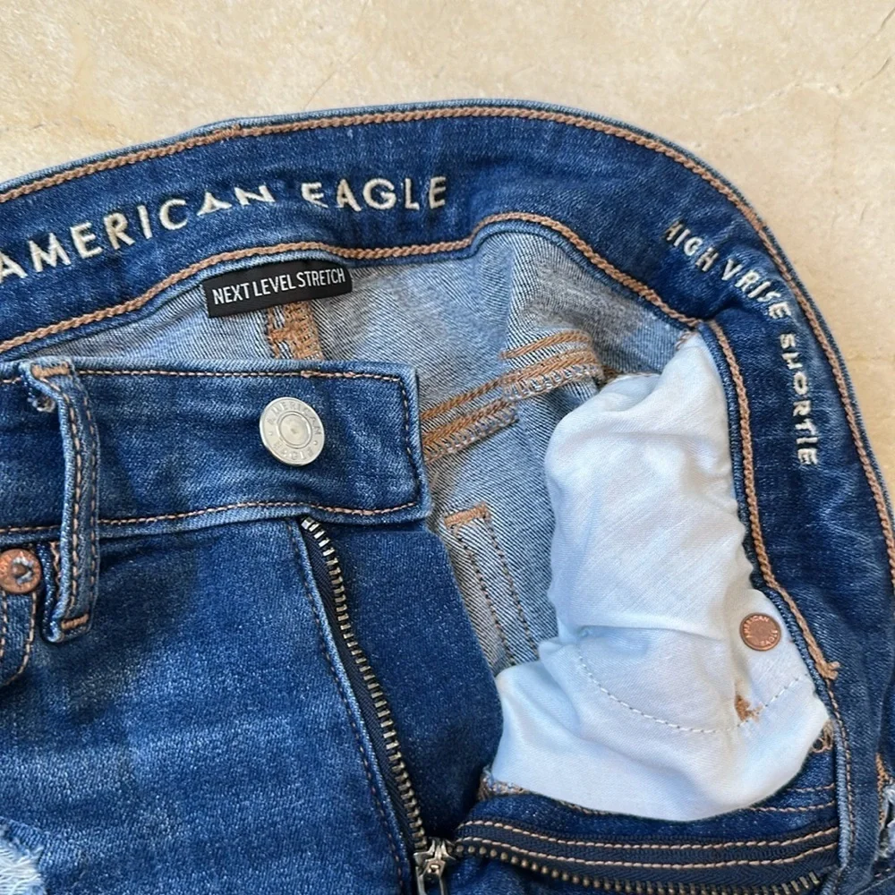 American Eagle Outfitters Dark Blue Distressed Jean Shorts Size 000